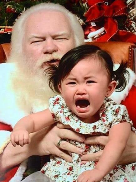 Santa Claus Fails: The Funniest Christmas Photos