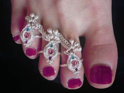 Significance of Finger Rings & Toe Rings in Various Cultures