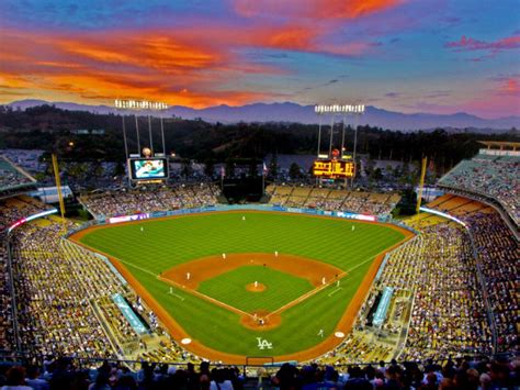 Dodger Stadium Wallpapers - Top Free Dodger Stadium Backgrounds - WallpaperAccess