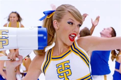 Taylor Swift's 'Shake It Off' Video, Behind the Scenes: Why She Never ...