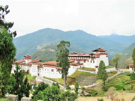 Trongsa Dzong, Bhutan Attractions | Timings, Entry Fee | Holidify