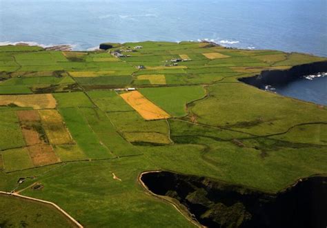 Hiking Doolin to The Cliffs of Moher (Doolin Cliff Walk) - Your Irish Adventure