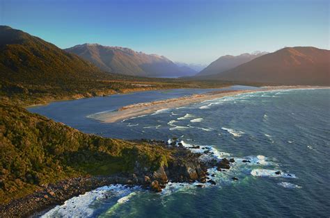 Hollyford Track Details | Hiking NZ