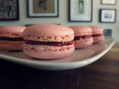 Laduree raspberry macarons recipe. Learn how to make perfect French ...