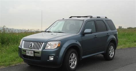 2011 Mercury Mariner Base - 4dr SUV 2.5L AWD auto