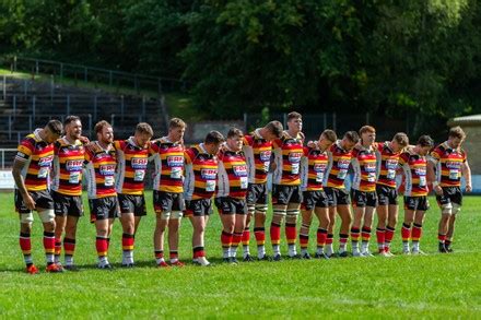 Carmarthen Quins Players Respect Two Minute Editorial Stock Photo ...