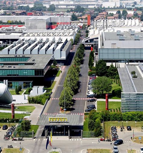 Ferrari Factory Panoramic Tour - Ferrari.com