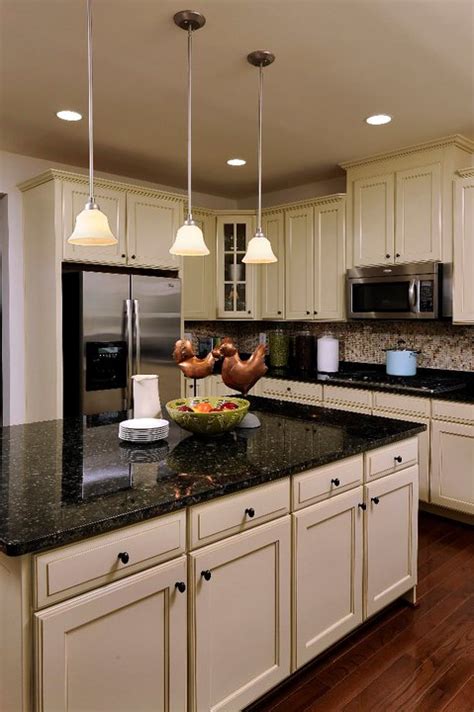 Dark Granite Countertops - Photos of Cabinet Combinations | Graniterra