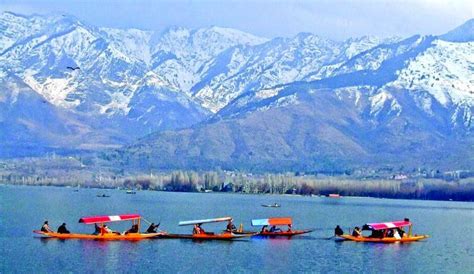 Why Should You Consider Kashmir as a Destination for Your Wedding?