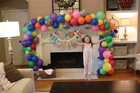 Momfessionals: Birthday Mantle/Balloon Arch