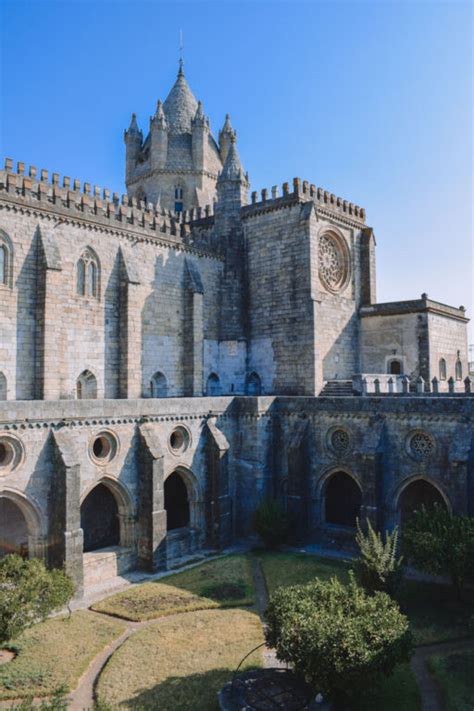 EPIC Evora Day Trip From Lisbon (2022 Update) - Tips & How To!