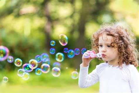 Getting Bubble Blowing Down to a Science | Discover Magazine
