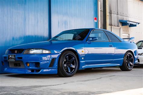 Nissan Skyline GTR R33 LM V spec for sale in Japan Buy JDM cars