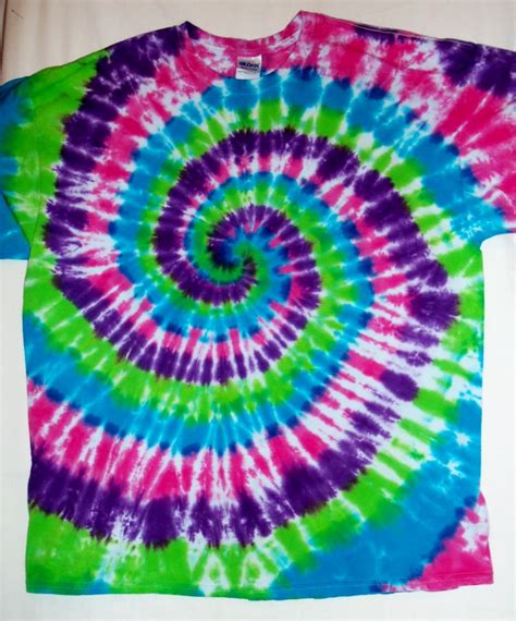 spiral tie-dye