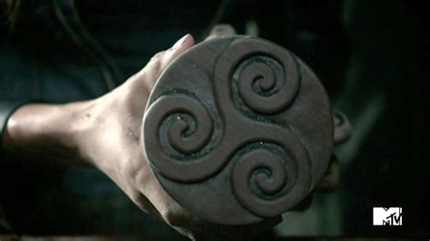 Triskelion Urn | Teen Wolf Wiki | Fandom