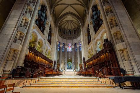 Interior View of the Cathedral Church of Saint John the Divine ...