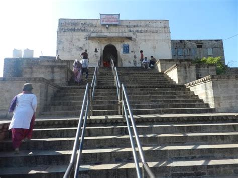 Stairs to Kalika Devi Temple - Ghumakkar - Inspiring travel experiences.