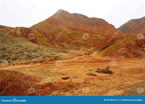 Rainbow Mountain in the Zhangye National Geopark Stock Photo - Image of ...