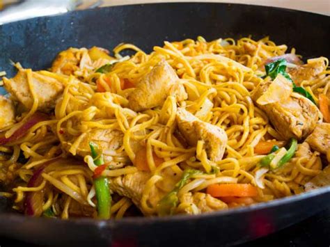 Spicy Singapore Noodles - NDTV Food Videos