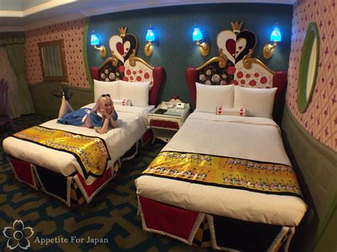 Inside Tokyo Disneyland Hotel’s Alice in Wonderland Themed Room – Appetite For Japan