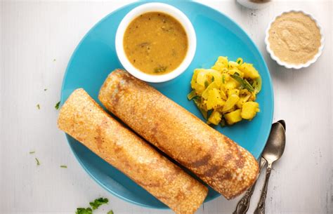 Healthy Quinoa Dosa - Piping Pot Curry