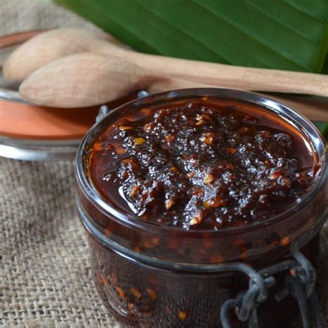 Learn How To Make The Ghanaian Spicy Pepper Sauce, Shito.