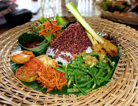 Top 10 Indonesian restaurants in Amsterdam 2020 - TaleTravels