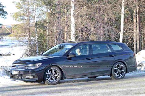 Europe's 2023 VW Passat Variant Spied For The First Time In Its Production Body | Car Lab News