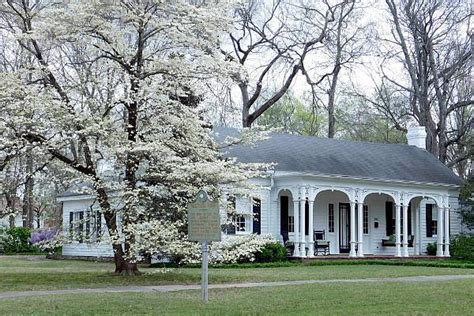 Holly Springs Tour of Historic Homes | The South Reporter