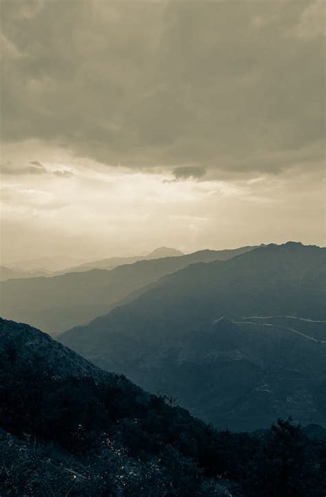 Aerial View of Mountains · Free Stock Photo