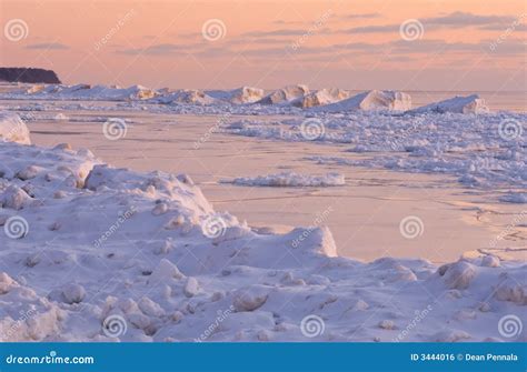 Lago Michigan Sunset Del Invierno Foto de archivo - Imagen de michigan ...