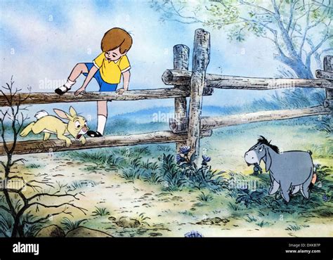 WINNIE THE POOH AND THE HONEY TREE Stock Photo: 68038090 - Alamy