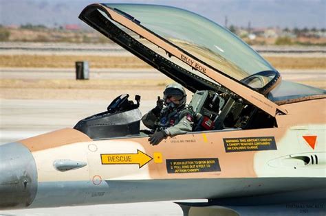 Top Aces Aggressor F-16 Flies For The First Time In The U.S. - The Aviationist