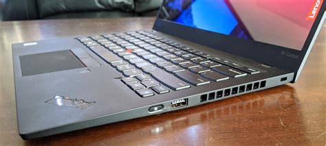 Lenovo ThinkPad X1 Carbon 7th Gen review: The 4K display is a splendid liability - Good Gear ...