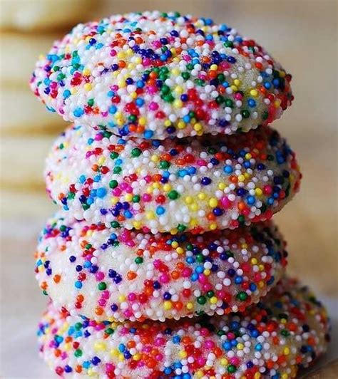 Vanilla Sugar Cookies With Sprinkles - Foodamare