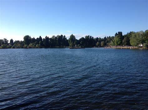 Green Lake Park - Seattle Nice place to have fun with friends and family! Seattle is a awesome ...