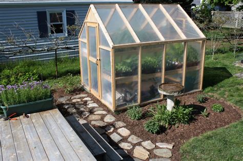 DIY Simple Greenhouse - The Prepared Page