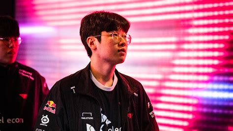 T1 Zeus on how his family's weekend ritual turned him pro | ONE Esports