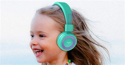 Kids Foldable Headphones Just $9.99 on Amazon (Regularly $25) | Hip2Save
