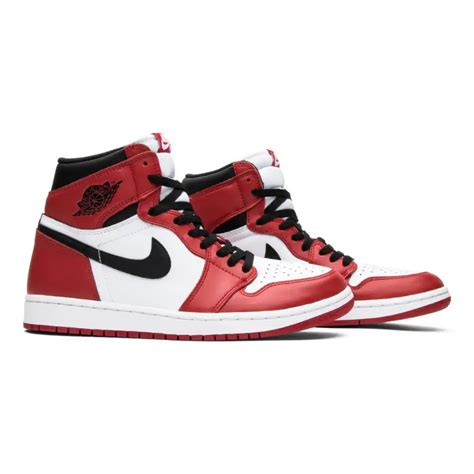 Air Jordan 1 High Chicago (2015)