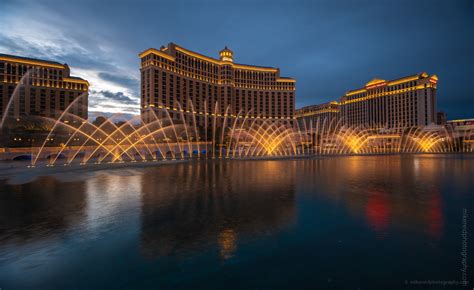 Vegas Photography Bellagio Night Fountains