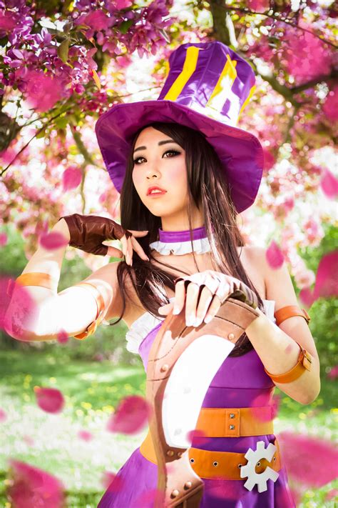 Caitlyn Cosplay (League of Legends) by QTxPie on DeviantArt