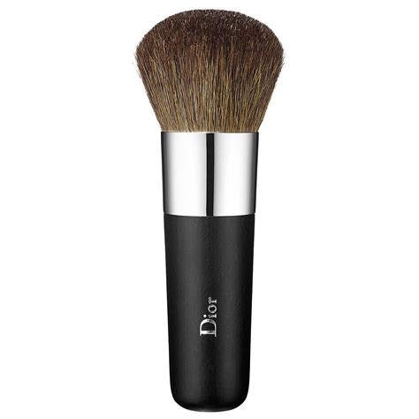 Dior Backstage Brushes Professional Finish Kabuki Brush | Glambot.com ...