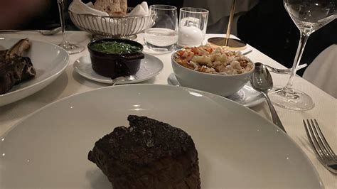 Restaurant review: Delmonico's (★★★★) is a great steak revival