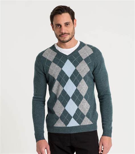 Mens Lambswool V Neck Argyle Sweater | Sweater outfits men, Men sweater, Lambswool sweater