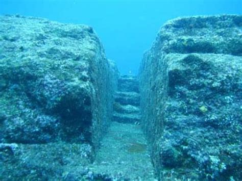 Remote Viewing Guided: Underwater pyramids in Japan