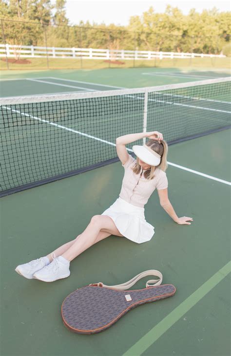 Sporty Chic Cute Tennis Outfits — Anna Elizabeth