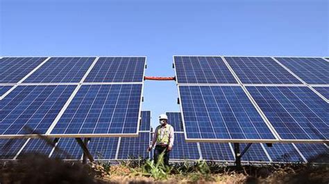 Watch | World's largest solar park in Bhadla, India - The Hindu