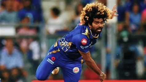 Lasith Malinga: Bowling Action in Mobile Games | Mr. Hr 360 - YouTube