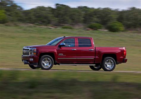 2014 Chevrolet Silverado High Country Review, Specs, MPG & Price